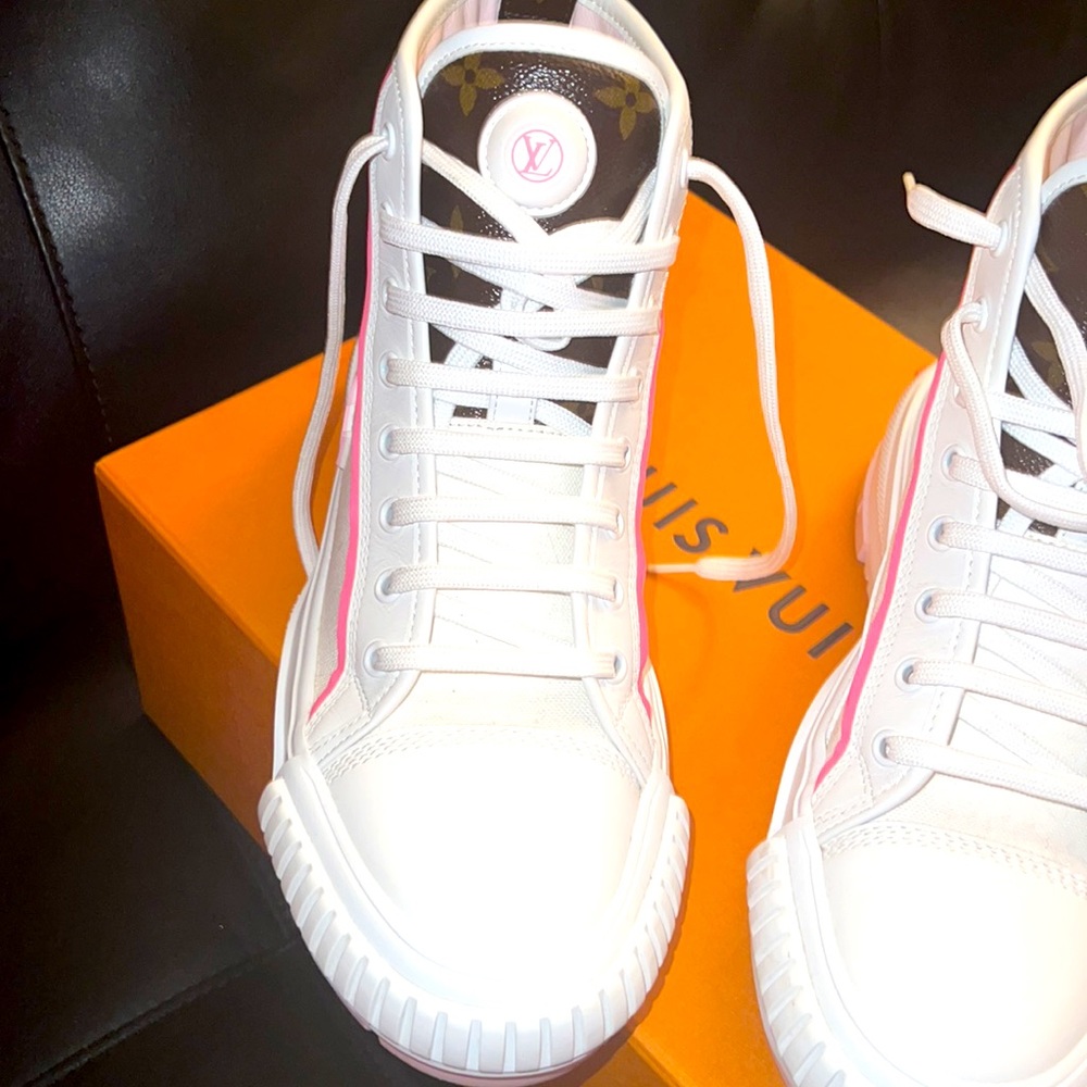 Louis Vuitton Squad Sneaker Boot Size 38.5